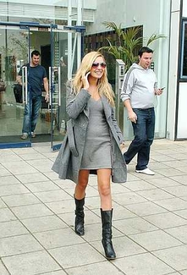 Sarah_and_Nadine_Leaving_Century_FM_Radio_24_10_07_284729.jpg