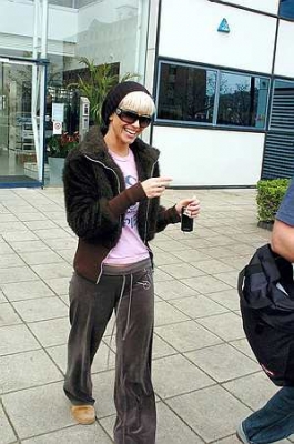 Sarah_and_Nadine_Leaving_Century_FM_Radio_24_10_07_288029.jpg
