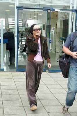 Sarah_and_Nadine_Leaving_Century_FM_Radio_24_10_07_288329.jpg