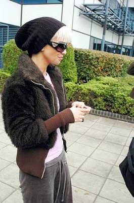 Sarah_and_Nadine_Leaving_Century_FM_Radio_24_10_07_288429.jpg