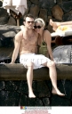 Sarah_Harding_and_Tom_on_holiday_in_the_Indian_Ocean_15_06_07_282029.jpg