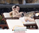Sarah_Harding_and_Tom_on_holiday_in_the_Indian_Ocean_15_06_07_282229.jpg