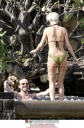 Sarah_Harding_and_Tom_on_holiday_in_the_Indian_Ocean_15_06_07_28429.jpg