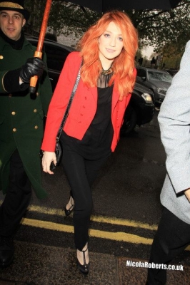 Nicola_Roberts_arriving_at_The_Dorchester_Hotel_14_11_10_28529.jpg