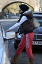 Sarah_leaving_her_house_14_11_07_28429.jpg