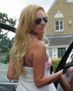 Nadine_Coyle_leaving_her_house_to_go_to_a_meeting_24_07_07_28729.jpg