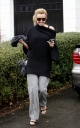 Nadine_Coyle_leaving_her_home_20_11_07_28429.jpg