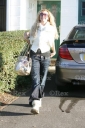 Nadine_is_all_smiles_as_she_leaves_her_house_London2C_England_15_11_07_281029.jpg