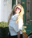 Nadine_is_all_smiles_as_she_leaves_her_house_London2C_England_15_11_07_28529.jpg