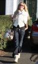 Nadine_is_all_smiles_as_she_leaves_her_house_London2C_England_15_11_07_28729.jpg