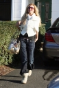 Nadine_is_all_smiles_as_she_leaves_her_house_London2C_England_15_11_07_28829.jpg