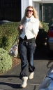 Nadine_is_all_smiles_as_she_leaves_her_house_London2C_England_15_11_07_28929.jpg