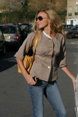 Nadine_leaves_home_16_11_07_28229.jpg