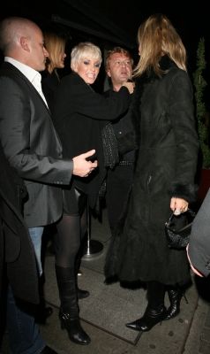 Sarah_Harding_outside_Embassy_26_10_07_281029.jpg