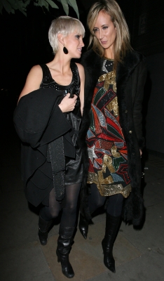 Sarah_Harding_outside_Embassy_26_10_07_283429.jpg