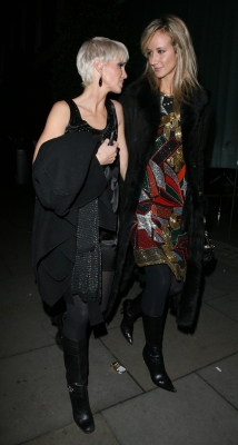 Sarah_Harding_outside_Embassy_26_10_07_284029.jpg