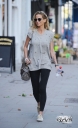 Sarah_Harding_out_and_about_in_London_30_07_12_28929.jpg