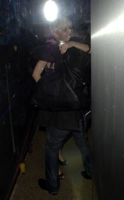 Sarah_at_24_club_in_Soho_in_London_06_09_07_28229.jpg