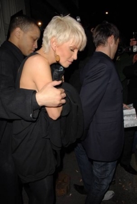 Sarah_Harding_leaves_the_Mahiki_Club2C_London2C_England_26_09_07_28129.jpg