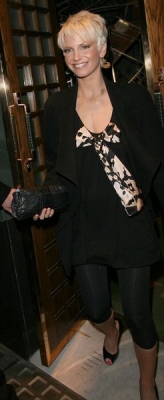 Sarah_Harding_leaves_the_Mahiki_Club2C_London2C_England_26_09_07_284429.jpg