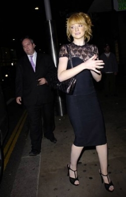 Nicola_Roberts_arriving_at_Amika_nightclub2C_London_22_09_07_28429.jpg