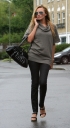 Nadine_Coyle_leaving_her_house_London2C_England_22_08_07_281129.jpg