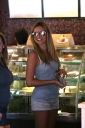 Nadine_Leaving_Home_Then_Goes_To_Starbucks_To_Grab_A_Coffee_01_05_07_281229.jpg