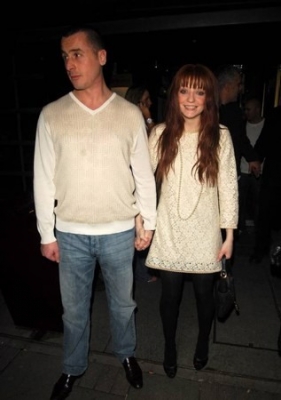 Nicola___Carl_Leaving_The_Embassy_Club_24_03_07_281329.jpg