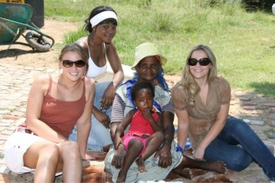 In_Africa_for_Comic_Relief_fevral_2007_281629.jpg