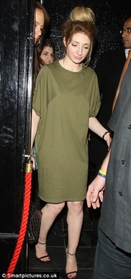 Kimberley_Walsh_and_Nicola_Roberts_leaving_the_Rose_Club_04_08_12_282629.jpg