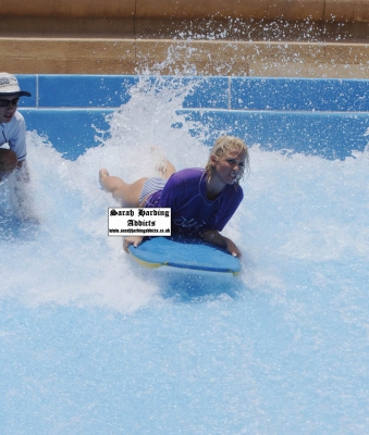 Sarah_and_Danielle_Lloyd_at_a_water_park_in_Dubai_24_07_06_283829.jpg