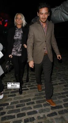 Sarah_Harding_and_Joe_Mott_at_Gilgamesh_10_12_06_28229.jpg