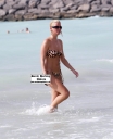 Имя файла=Sarah_on_holiday_in_Dubai_22_08_06_286329.jpg
Размер файла=193КБ
Размеры=1716x2100
Дата=Авг 09, 2012 Sarah_on_holiday_in_Dubai_22_08_06_286329.jpg