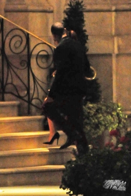 Cheryl_leaving_Nobu_13_08_12_283029.jpg