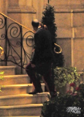 Cheryl_leaving_Nobu_13_08_12_283129.jpg
