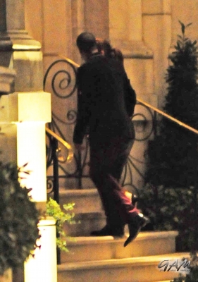 Cheryl_leaving_Nobu_13_08_12_283429.jpg