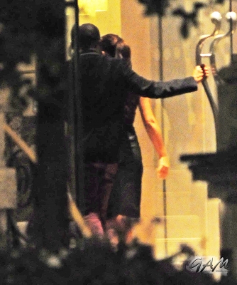Cheryl_leaving_Nobu_13_08_12_284129.jpg