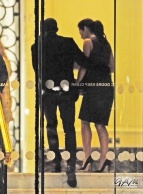 Cheryl_leaving_Nobu_13_08_12_284329.jpg
