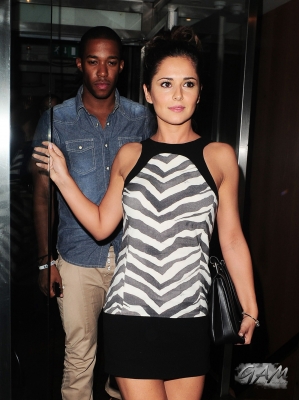 Cheryl_Cole_leaving_Roka_restaurant_14_08_12_28629.jpg