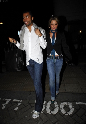 Cheryl_Tweedy_and_Ashley_Cole_go_for_Valentine_s_dinner_14_02_06_281829.jpg