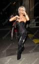Sarah_Harding_leaving_the_Q_Awards_30_10_06_281529.jpg