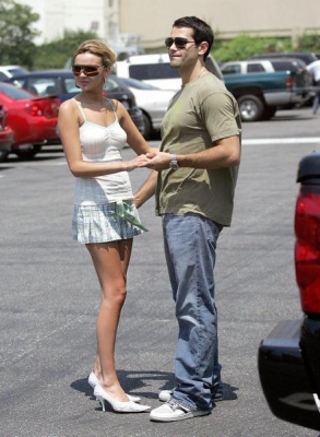 Nadine_and_Jesse_in_West_Hollywood_09_09_06_281429.jpg