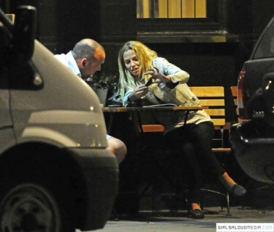 Sarah_Harding_outside_a_bar_in_North_London_23_08_12_281629.jpg