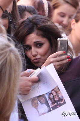 Cheryl_Cole_on_BBC_Radio_1_31_08_12_2812129.jpg