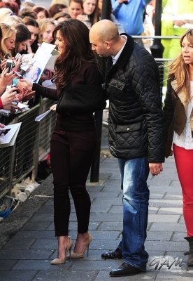 Cheryl_Cole_on_BBC_Radio_1_31_08_12_2817829.jpg