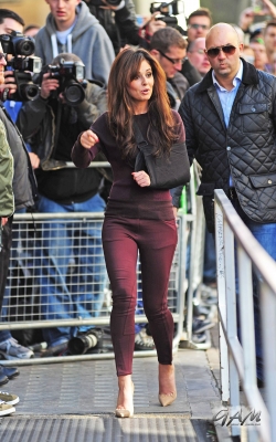 Cheryl_Cole_on_BBC_Radio_1_31_08_12_2819329.jpg