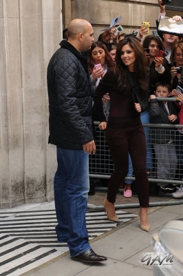 Cheryl_Cole_on_BBC_Radio_1_31_08_12_2823329.jpg