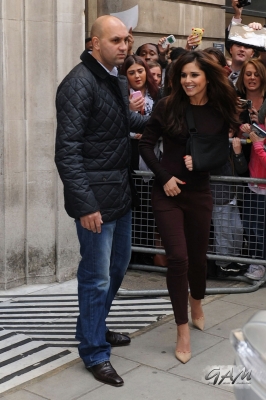 Cheryl_Cole_on_BBC_Radio_1_31_08_12_2823429.jpg
