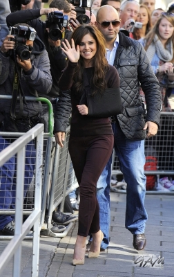 Cheryl_Cole_on_BBC_Radio_1_31_08_12_2830529.jpg