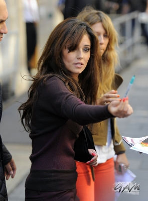 Cheryl_Cole_on_BBC_Radio_1_31_08_12_2831129.jpg